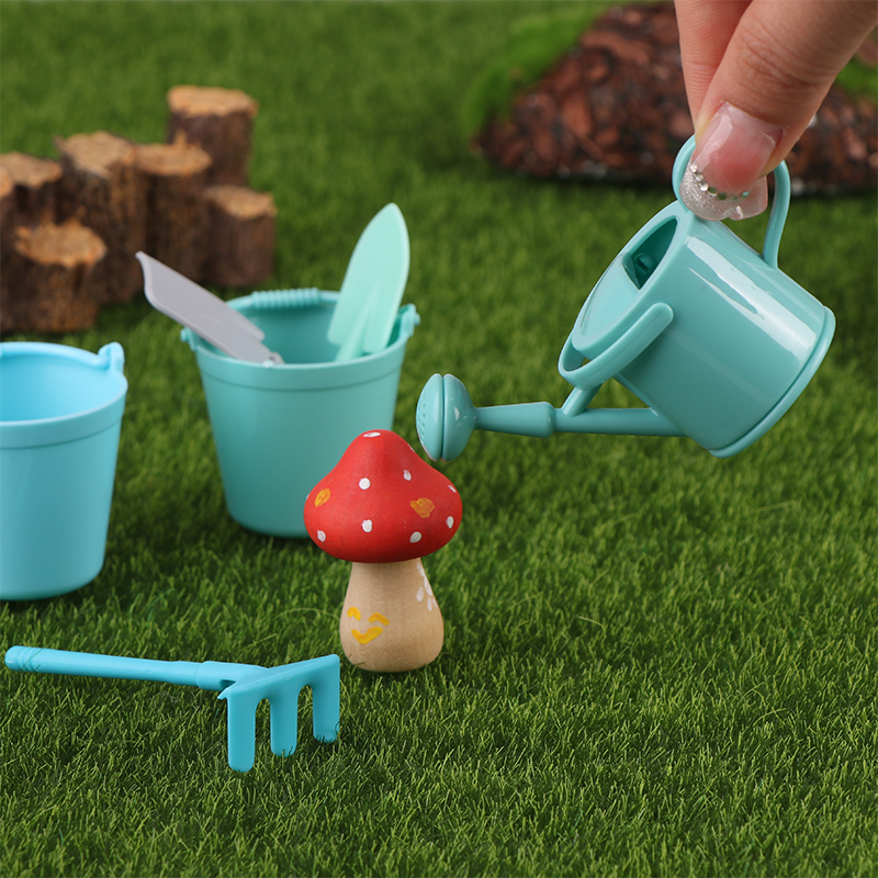 1:12 Dollhouse Miniature Water - Gardening Tools Watering Can ulasan dan harga